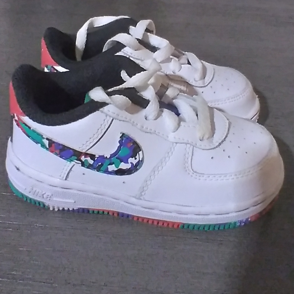 Nike toddler Force 1 sneakers